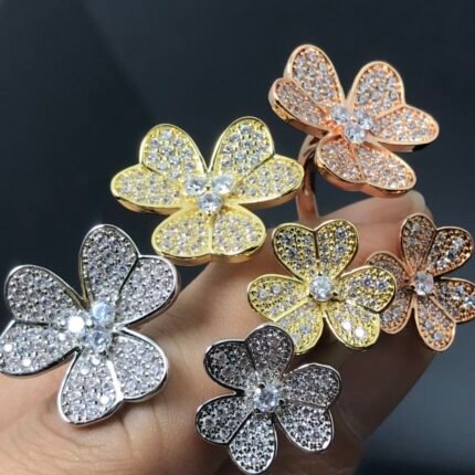 vca two clover ring, full diamonds, gold, rose gold, silver, regular size